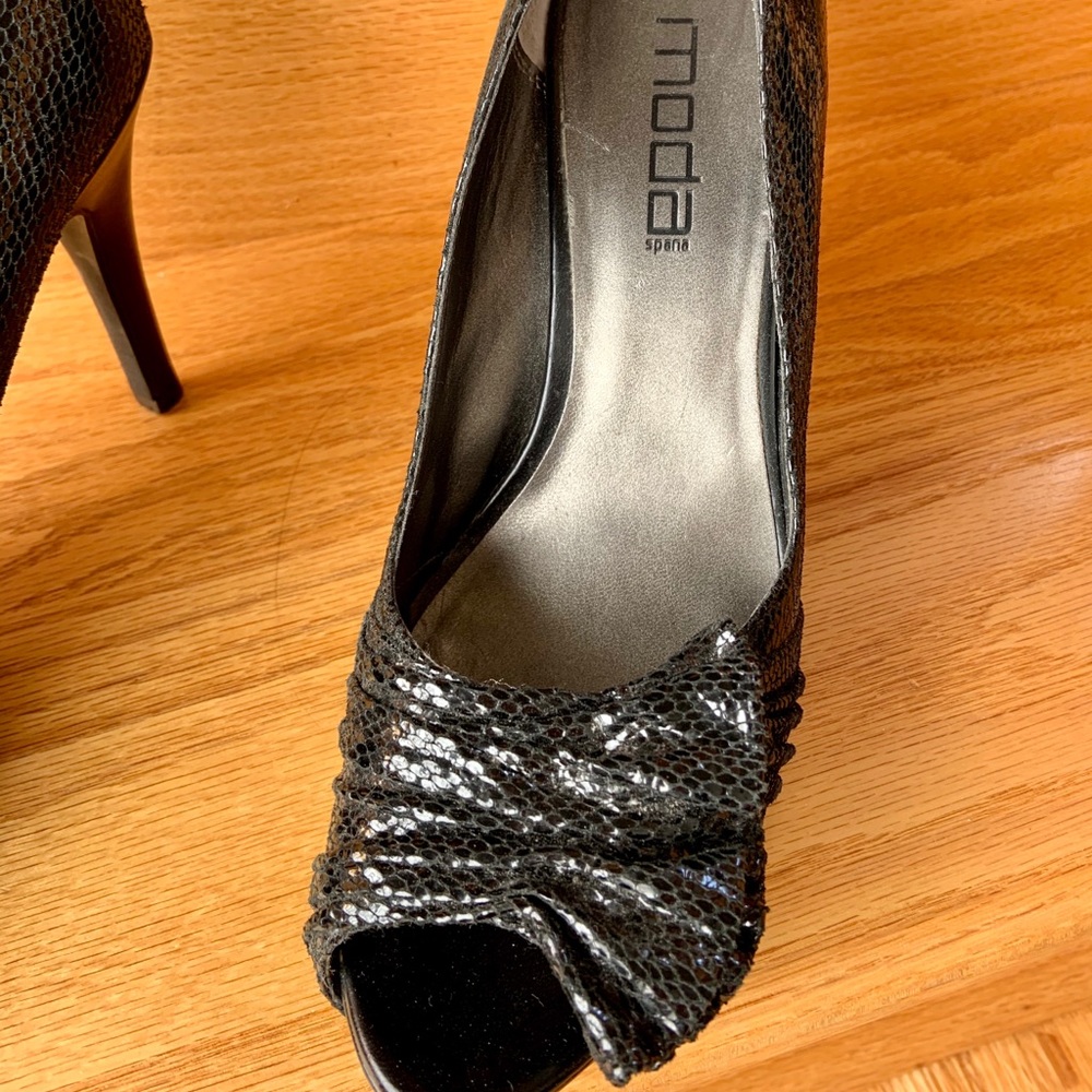 Open Toe Pumps - Picture 3 of 6